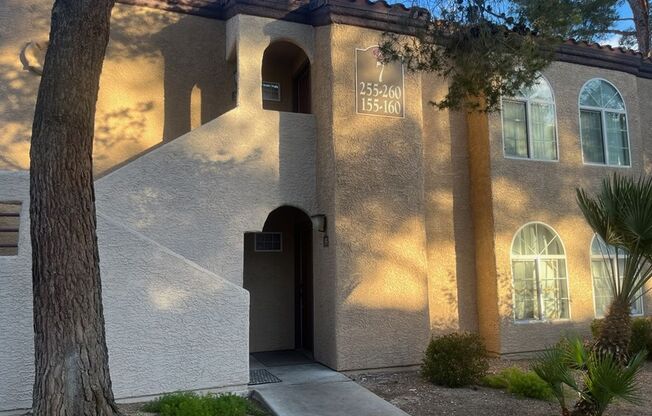 Great Location- 3 bedroom Condo