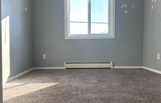 2 beds, 1 bath, 750 sqft, $1,349, Unit 1624-12
