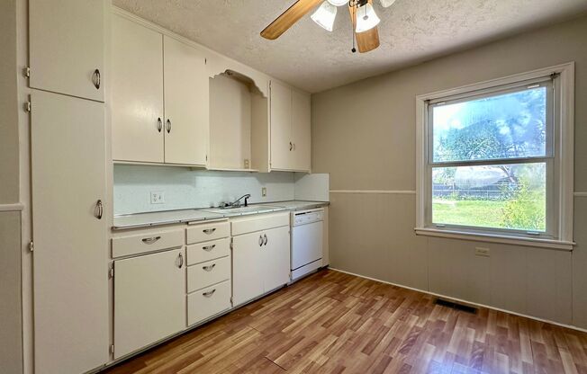 3 Bedroom - 2 Bathroom Bargain Wichita, KS