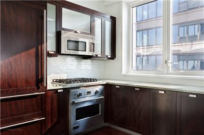 4 beds, 3.5 baths, 3,056 sqft, $24,995, Unit PH-2A