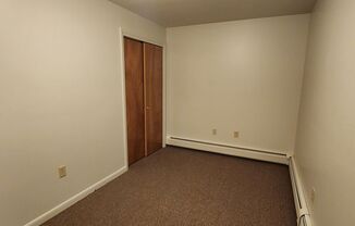 2 beds, 1 bath, $1,325, Unit 46