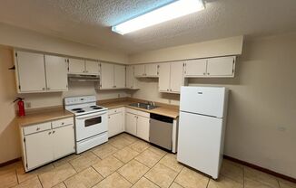 2 beds, 2.5 baths, 1,200 sqft, $800, Unit Unit #1