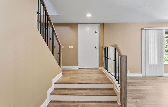 Move-In Special - 50% Off First Month’s Rent! Upgraded Pool Home in Wonderful Mission Viejo Neighborhood