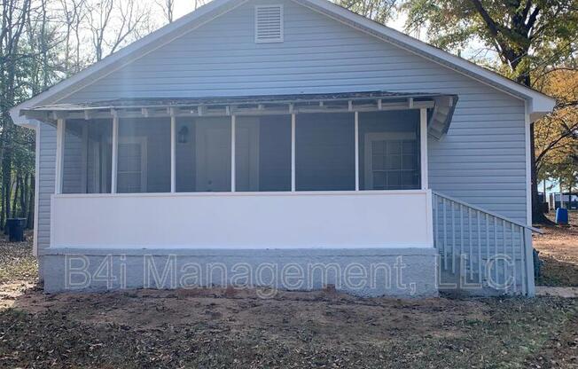 718 E CENTRAL AVE