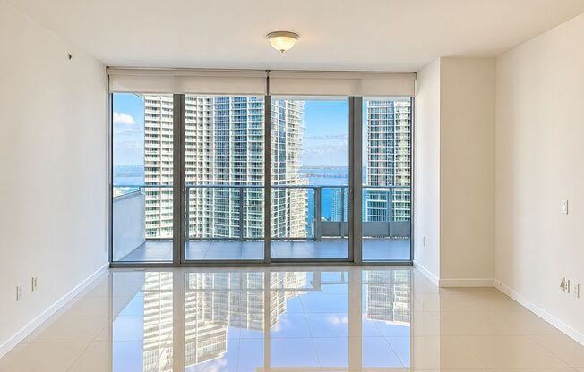 Breathtaking views from every corner of this 33rd-floor unit. Highly desirable 1-bedroom, 1.5-bath residence in Downtown’s most iconic building.