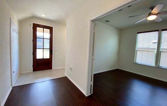 Beautiful 4-bed / 2.5-bath 2-Story in South East Austin!!