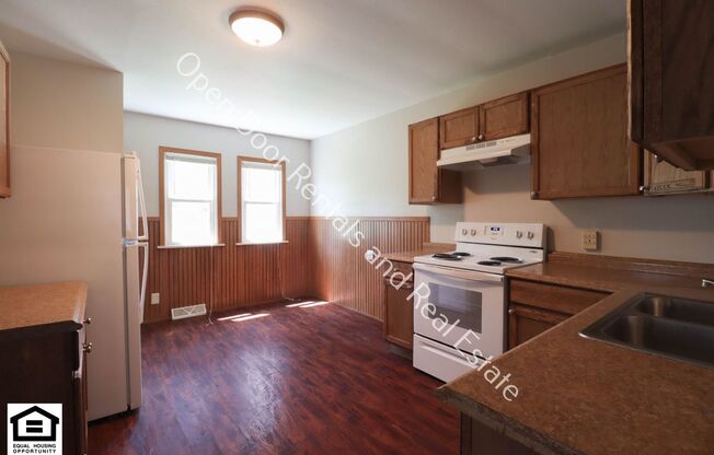 2 bedroom on the North Side of Garrett ***MOVE IN RENT SPECIAL $250 OFF 1ST MONTH'S RENT!!***