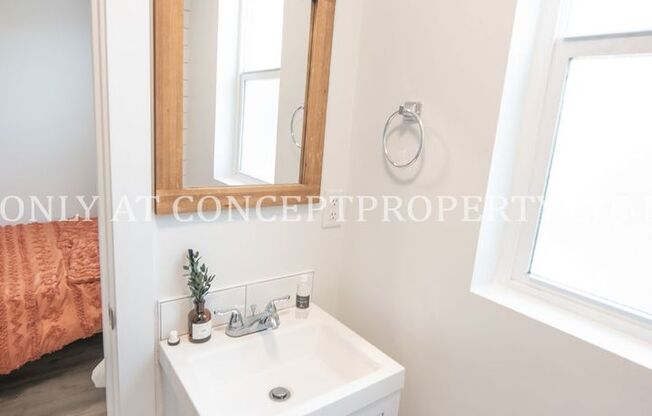 Studio, 1 bath, 208 sqft, $1,070, Unit 4I