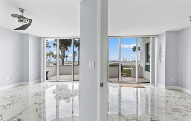 2 beds, 2 baths, $2,695, Unit #104