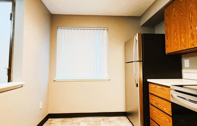 1 bed, 1 bath, 643 sqft, $1,275, Unit 227