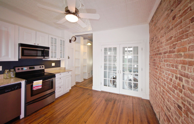 Beautiful 2 BR Townhouse in Atlas District