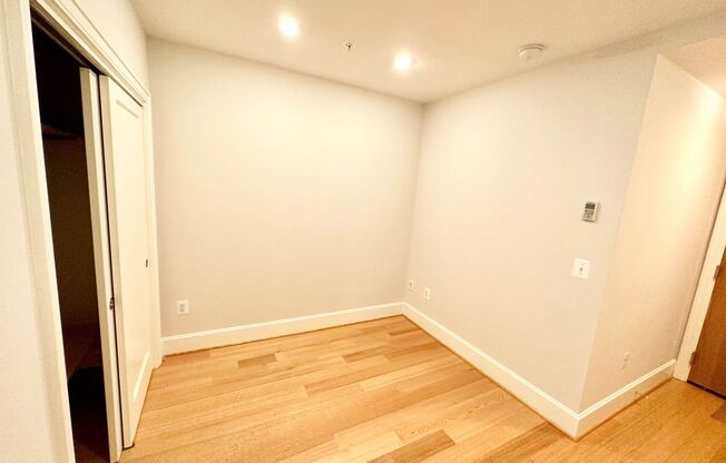 1 bed, 1 bath, $2,500, Unit 623