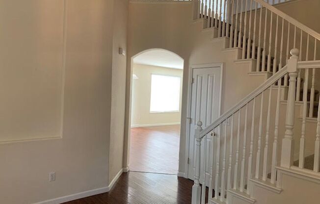 Five Bedroom Home In gated Serrano