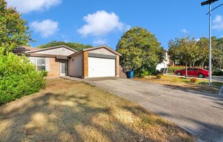 Charming 3BR/2BA Home Near UTSA – 13343 Pecan Glade