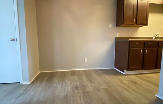 1 bed, 1 bath, 580 sqft, $740, Unit 2815-21