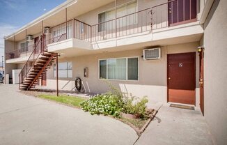 Orland Apartments