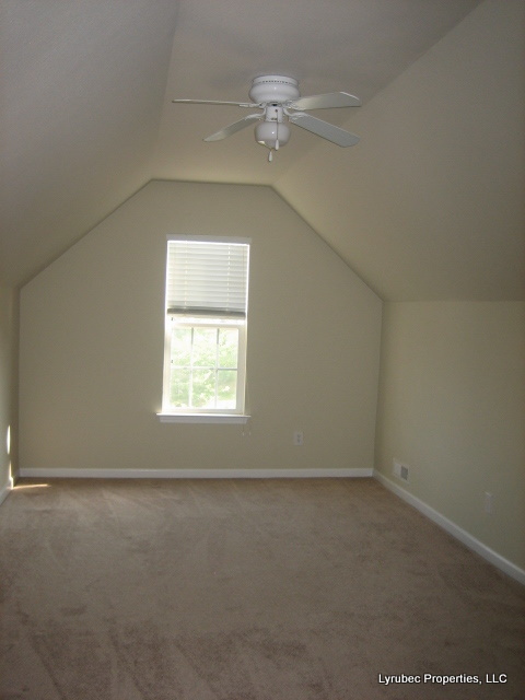 3 beds, 2 baths, $1,950