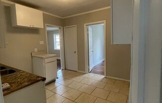 3 beds, 1 bath, $935