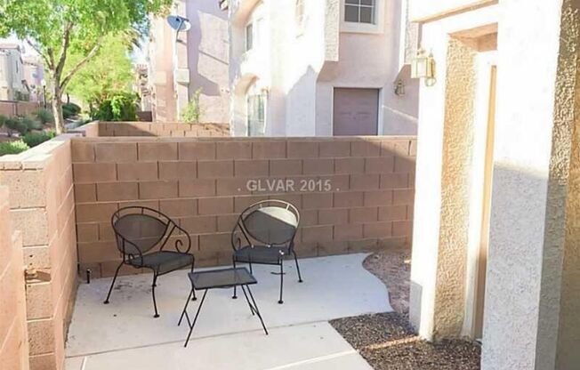 Cozy 3 Bed 2.5 Bath Home in Gated Community