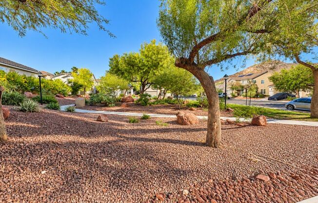 3 beds, 2.5 baths, $2,250