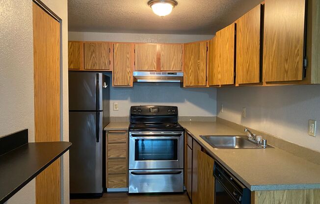 3 beds, 2 baths, 643 sqft, $2,375, Unit A403