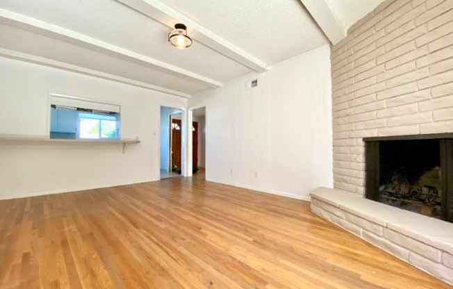 18246 SUNBURST ST