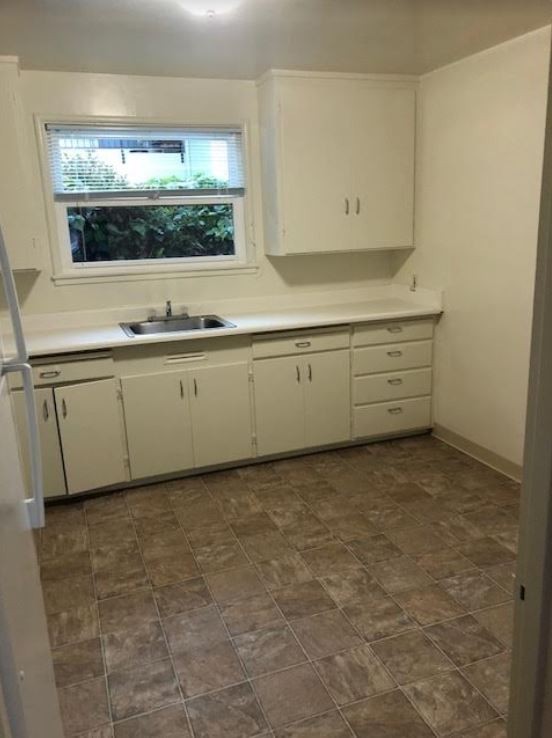 G2| 1035-1039 Laurel Street