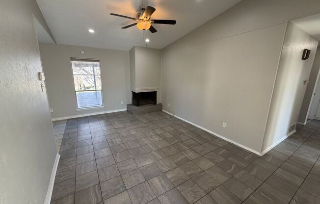 315 PALDAO DR