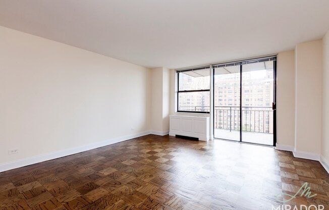 1 bed, 1 bath, $4,250, Unit 11J