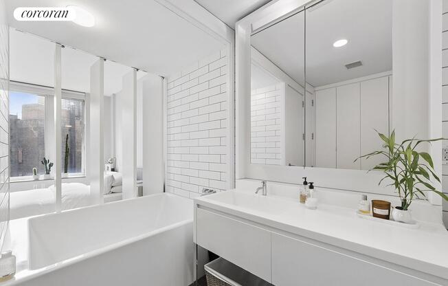 1 bed, 1 bath, 791 sqft, $5,700, Unit 9B