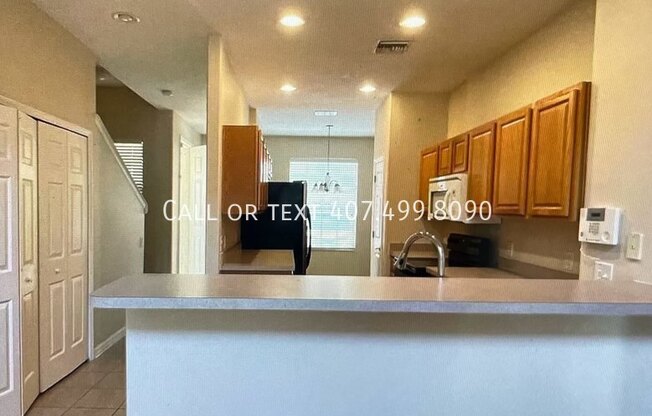 4915 POOLSIDE DR