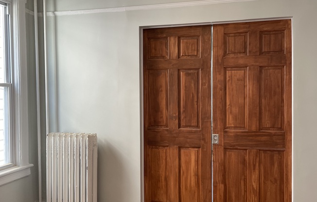 328 E 5 ST