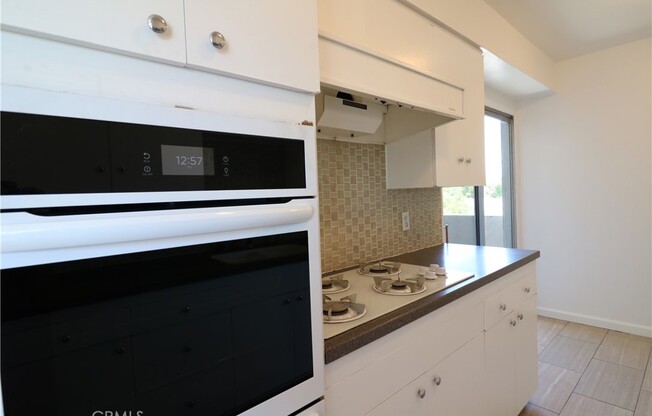 2 beds, 2 baths, 1,136 sqft, $2,695