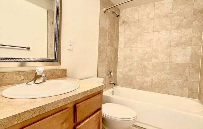 Studio, 1 bath, 375 sqft, $775, Unit 407B