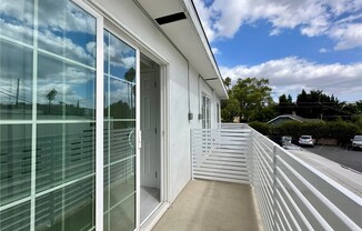 5820 LANKERSHIM BLVD