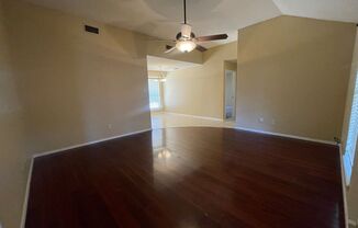 3 beds, 2 baths, $1,595