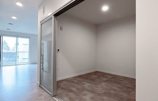 1 bed, 1 bath, 603 sqft, $2,250, Unit 413