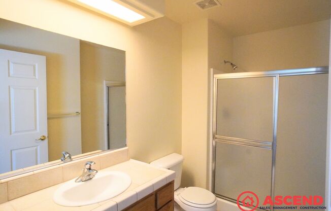 3 beds, 2 baths, 1,100 sqft, $1,750, Unit A