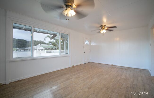 Charming Remodeled Duplex in Kaneohe - 2 Bed, 1 Bath with Modern Upgrades & Prime Location Near Windward City!