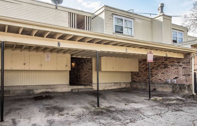 1 bed, 1 bath, $1,025, Unit # 10