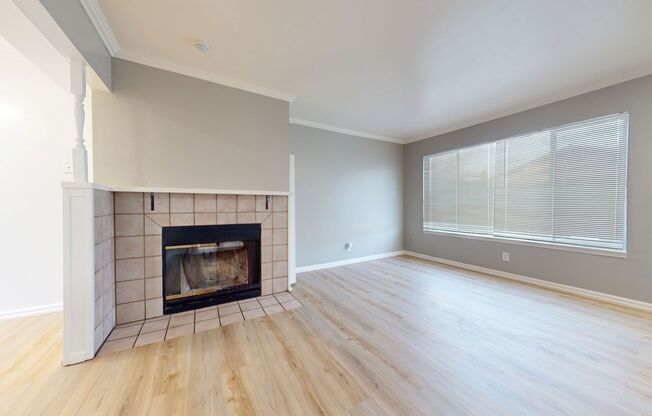 2 beds, 1 bath, 715 sqft, $2,450, Unit 418-1