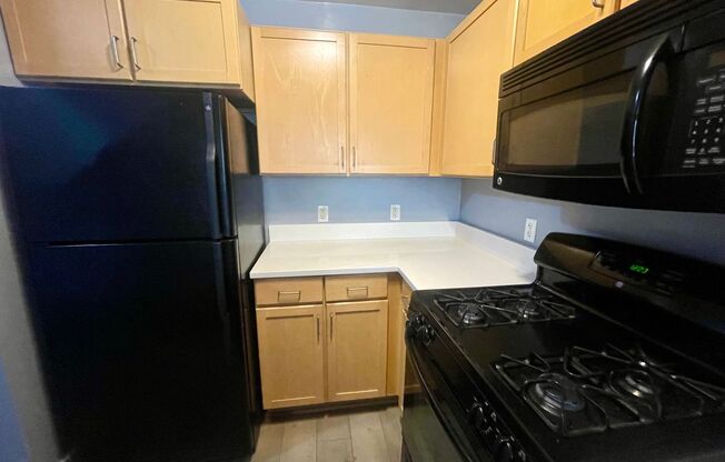 Studio, 1 bath, $1,830, Unit Apt S325