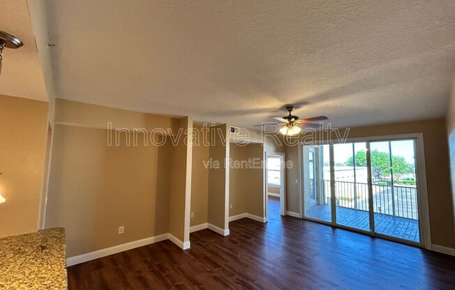 225 W Seminole Blvd #209