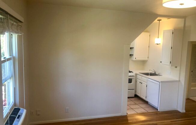 1 bed, 1 bath, $2,200