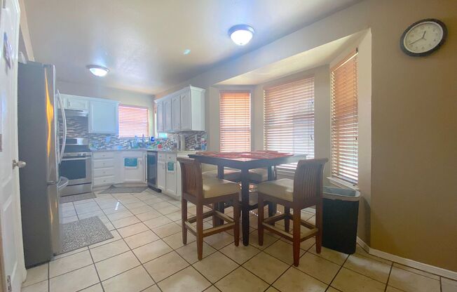 3 beds, 2.5 baths, $1,900