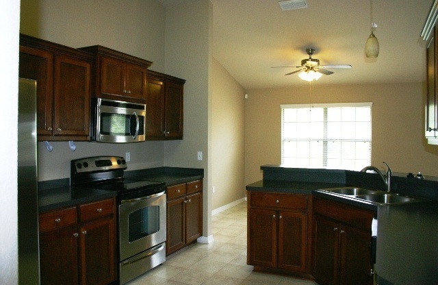 4 beds, 2 baths, $2,000