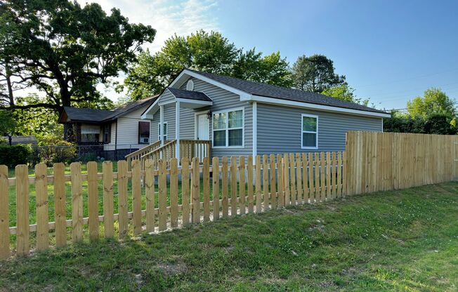 Cozy 2 Bedroom 1 Bathroom for Rent!