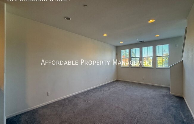 131 BURBANK ST