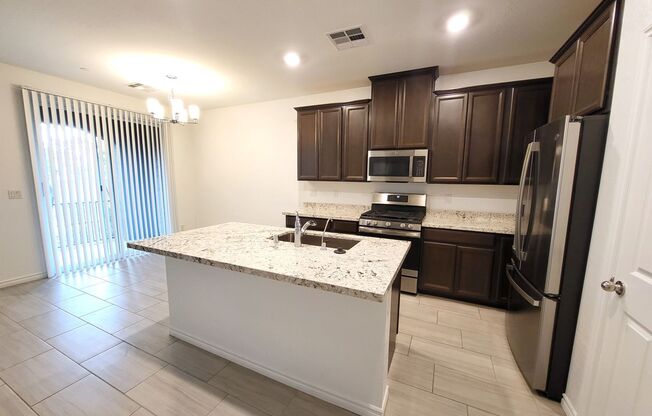 3 beds, 2.5 baths, $1,950