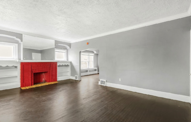 3657 E 151 ST